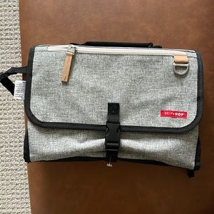 Skip Hop Changing Pad Organizer brand new